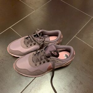 Gently Used Nike Girls Sneakers